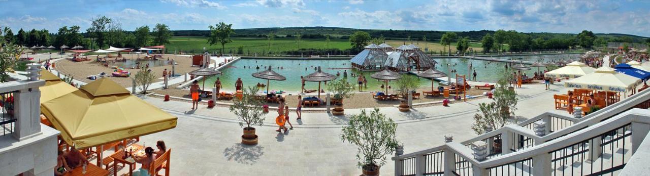 Egri Korona Borhaz Es Wellness Hotel Demjén 외부 사진