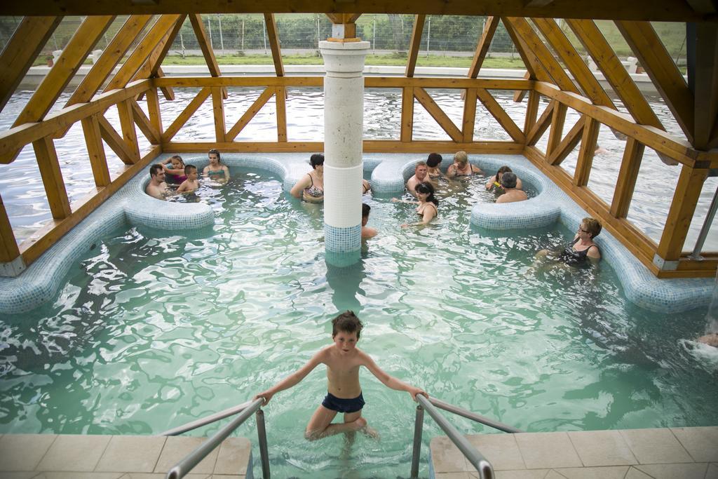 Egri Korona Borhaz Es Wellness Hotel Demjén 외부 사진