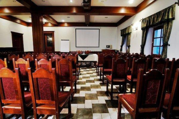 Egri Korona Borhaz Es Wellness Hotel Demjén 외부 사진